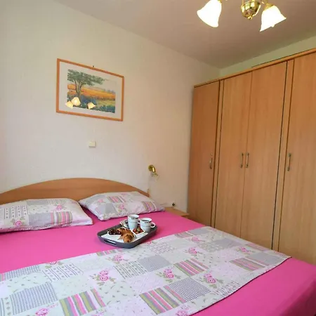 In - Insel Krk 13218 公寓 奈维斯